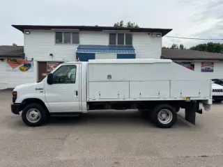2012 Ford E-Series E-450 SD