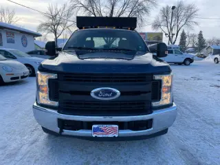 2017 Ford F-350 Super Duty XL