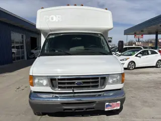 2006 Ford E-Series E-450 SD