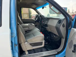 2008 Ford F-550 Super Duty