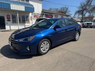 2019 Hyundai Elantra SE