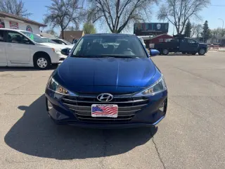 2019 Hyundai Elantra SE