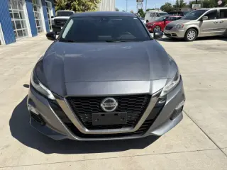 2020 Nissan Altima 2.5 SR