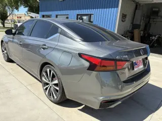 2020 Nissan Altima 2.5 SR