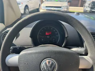2006 Volkswagen New Beetle Convertible 2.5