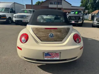 2006 Volkswagen New Beetle Convertible 2.5