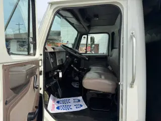 2002 International 2654