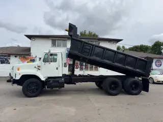 2002 International 2654