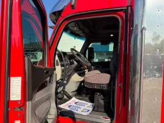 2018 Peterbilt 579