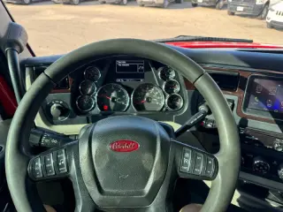 2018 Peterbilt 579