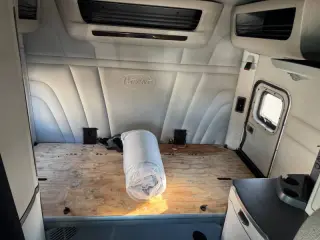 2018 Peterbilt 579