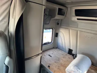 2018 Peterbilt 579