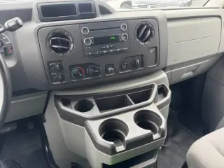 2012 Ford E-Series E-350 SD XLT
