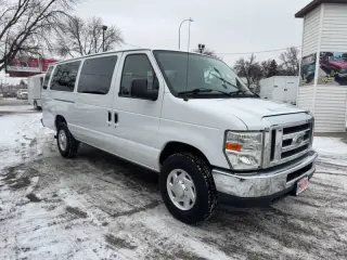 2012 Ford E-Series E-350 SD XLT