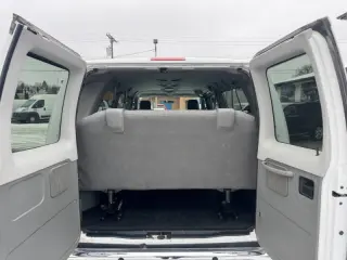 2012 Ford E-Series E-350 SD XLT