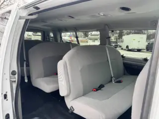 2012 Ford E-Series E-350 SD XLT