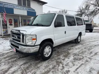 2012 Ford E-Series E-350 SD XLT