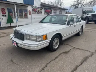 1993 Lincoln Town Car Cartier