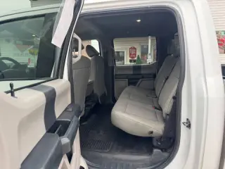 2022 Ford F-350 Super Duty XL