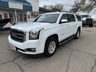 2017 GMC Yukon XL SLT