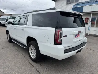 2017 GMC Yukon XL SLT