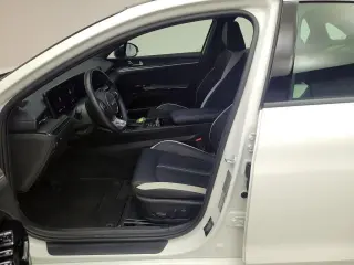 Kia K5 2025 GT-Line 4dr Sedan