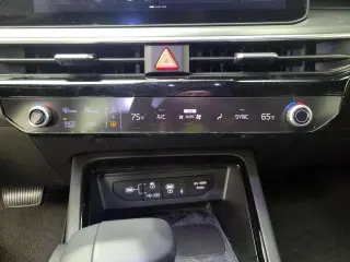 Kia K5 2025 GT-Line 4dr Sedan