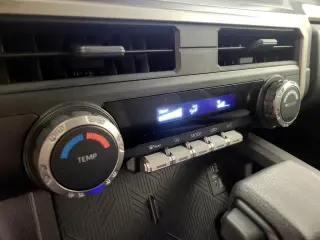 Toyota Tacoma 2024 4x4 SR5 4dr Double Cab 5.0 ft SB