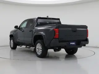Toyota Tacoma 2024 4x4 SR5 4dr Double Cab 5.0 ft SB