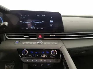 Hyundai ELANTRA 2023 SEL 4dr Sedan