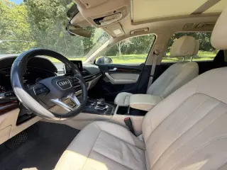 2018 Audi Q5 2.0T quattro Premium Plus