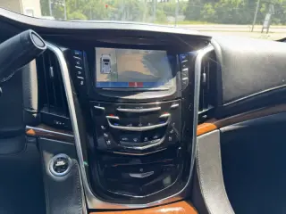 2017 Cadillac Escalade ESV Luxury