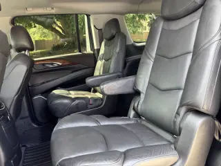 2017 Cadillac Escalade ESV Luxury