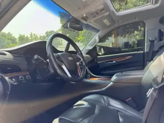2017 Cadillac Escalade ESV Luxury