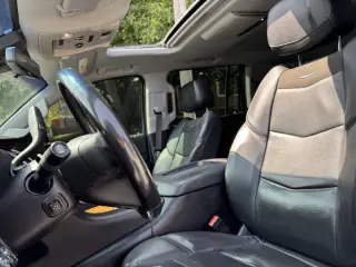2017 Cadillac Escalade ESV Luxury