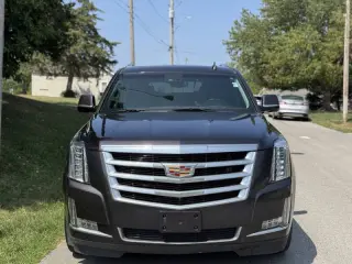 2017 Cadillac Escalade ESV Luxury