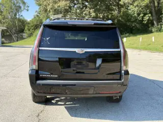 2015 Cadillac Escalade ESV Luxury