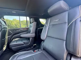2022 Cadillac Escalade ESV Premium Luxury