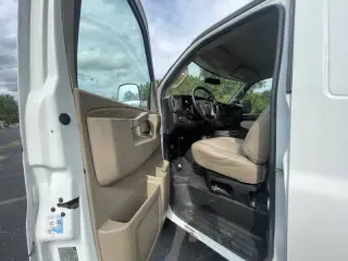 2018 Chevrolet Express 2500