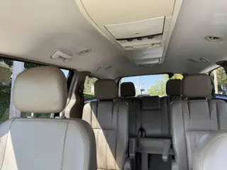 2013 Chrysler Town and Country Touring