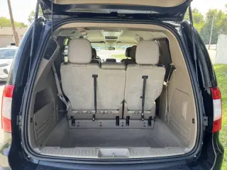 2013 Chrysler Town and Country Touring