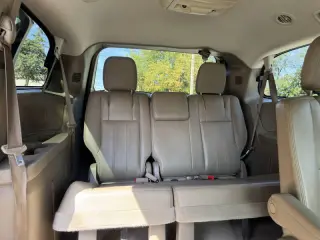 2013 Chrysler Town and Country Touring