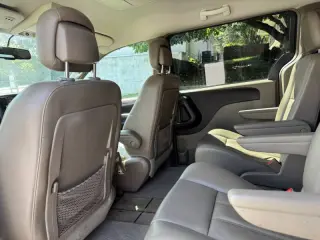 2013 Chrysler Town and Country Touring