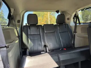 2014 Chrysler Town and Country Touring-L