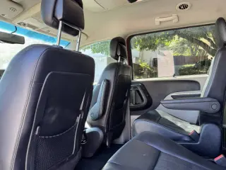 2014 Chrysler Town and Country Touring-L