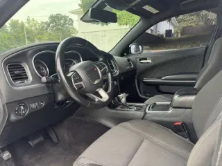 2017 Dodge Charger SXT