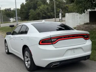 2017 Dodge Charger SXT
