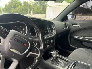 2017 Dodge Charger SXT