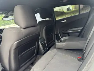 2017 Dodge Charger SXT