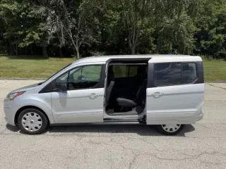 2022 Ford Transit Connect XLT